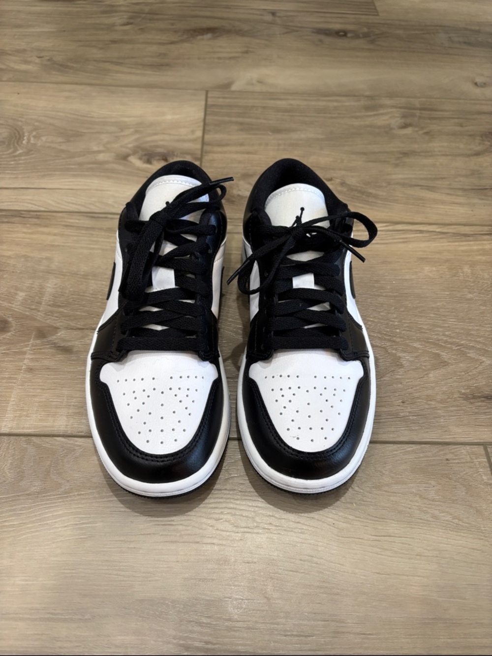 Nike Air Jordan Low Sneakers